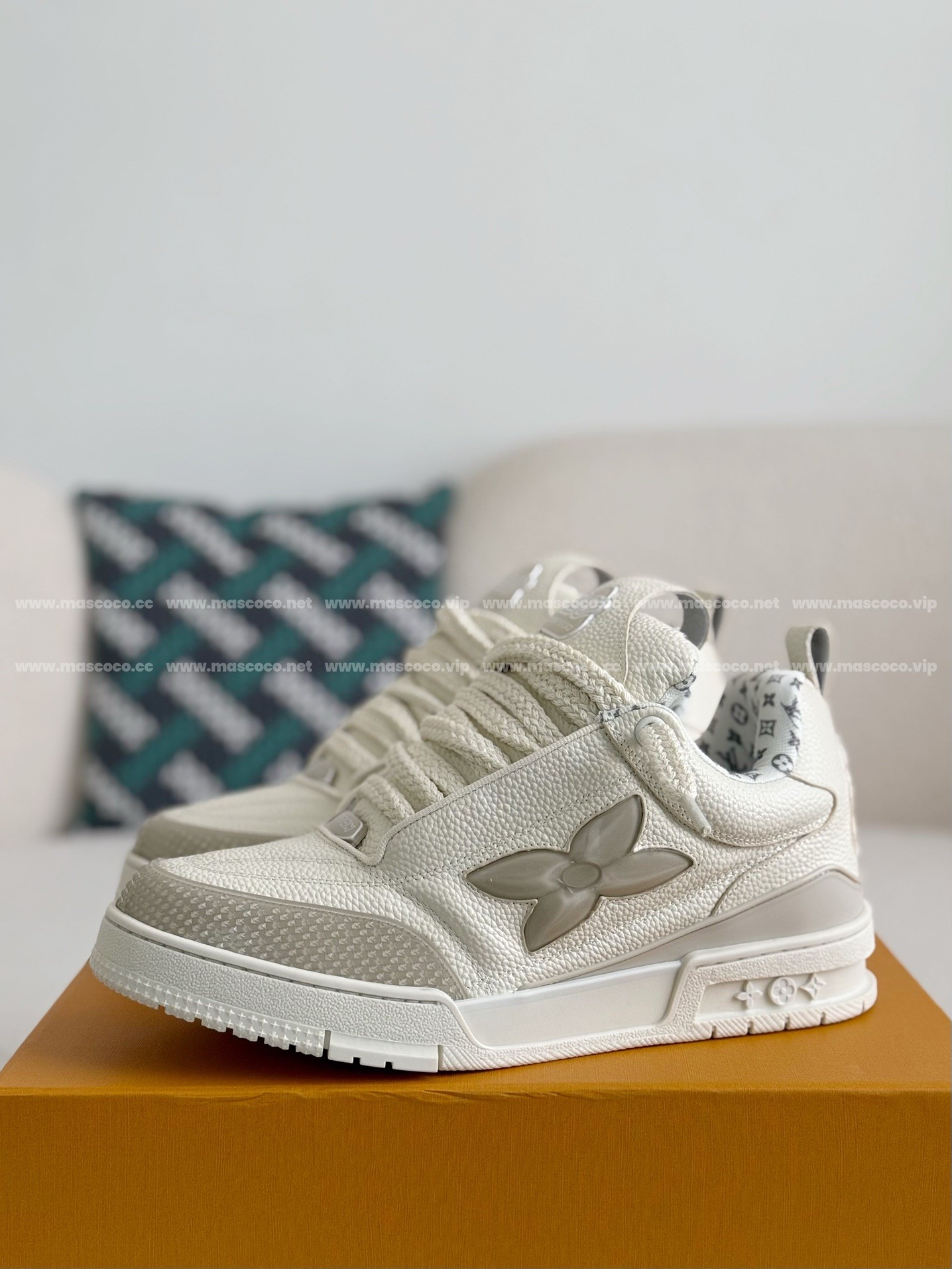 「#2868」LOUIS VUITTON SKATE SNEAKERS