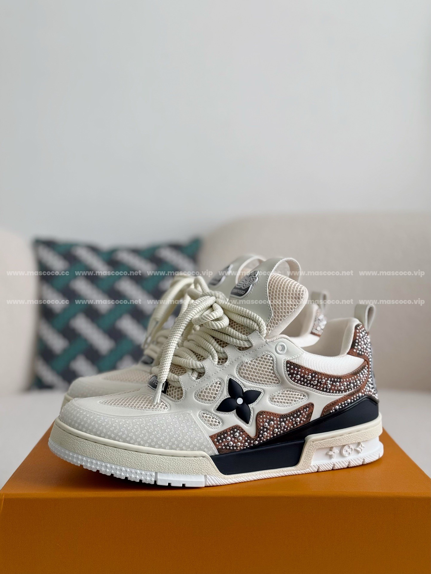 「#2904」LOUIS VUITTON SKATE SNEAKERS