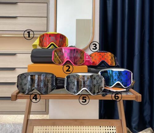 「#3021」Louis Vuitton's new ski goggles
