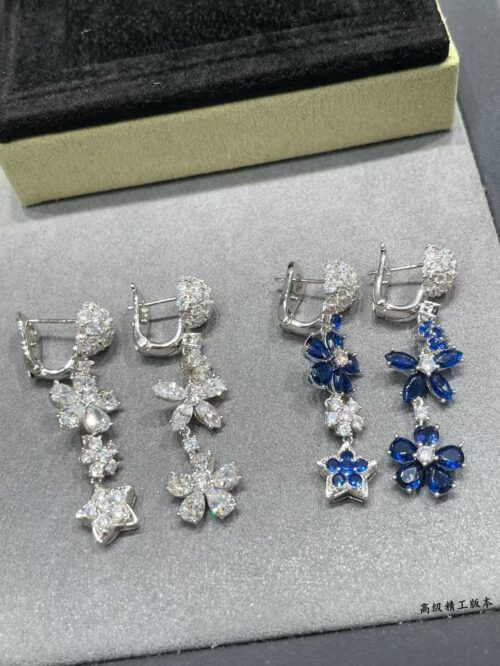 「#3032」Van Cleef & Arpels blue diamond floral earrings