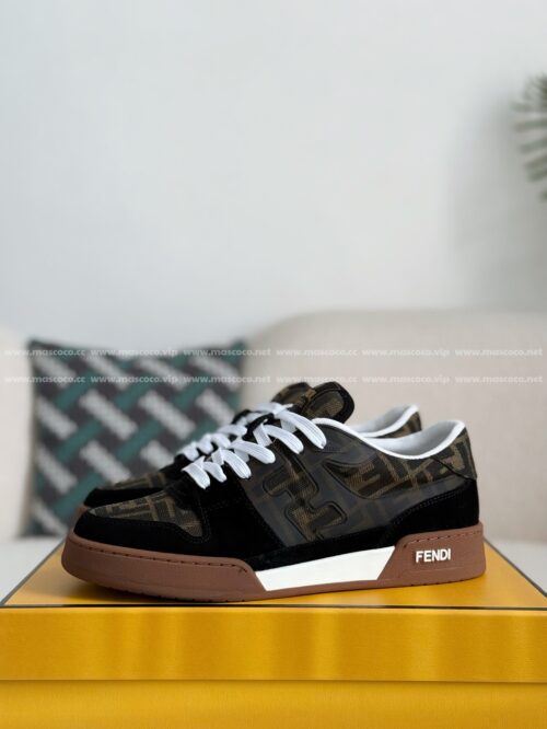 「#3158」FENDI cowhide casual low-top plank shoes