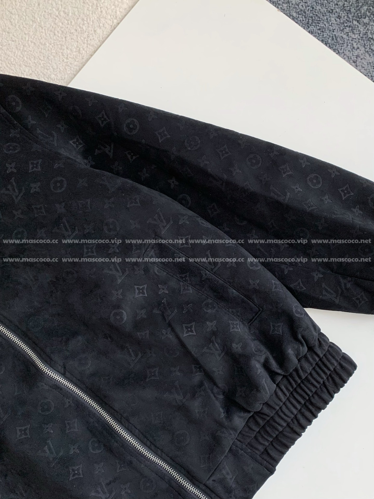 「#3379」Louis Vuitton ss25 Spring And Summer Series Embossed Suede Jacket - 图片 4