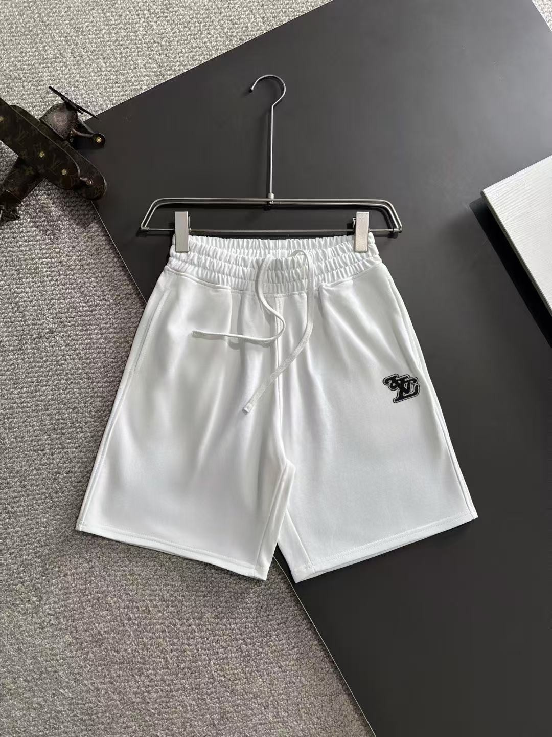 「#3570」LV spring and summer new elastic casual washed loose shorts