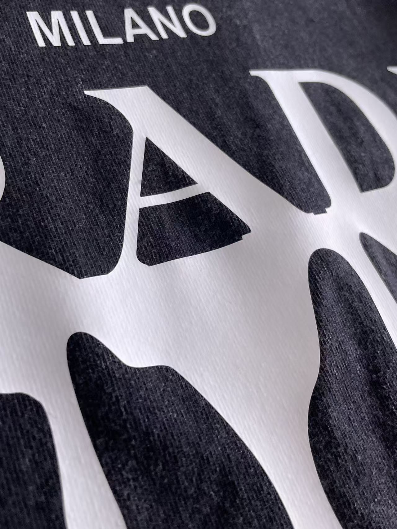 「#3811」Prada 2025 new round neck T-shirt - 图片 4
