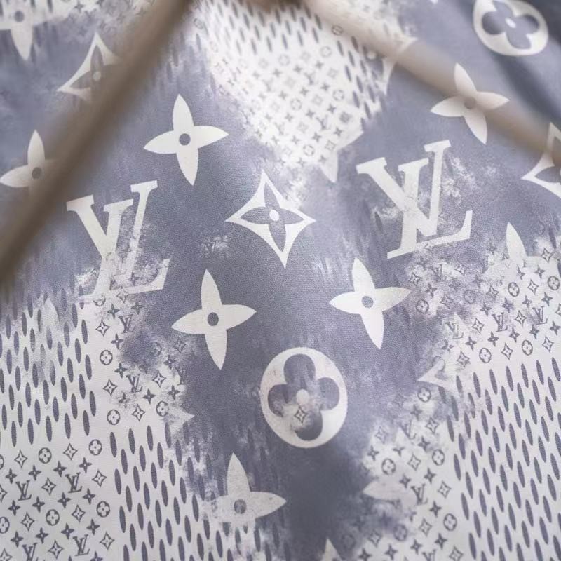 「#3904」LV 2025 new top-grade quick-drying fabric beach swimming shorts - 图片 4