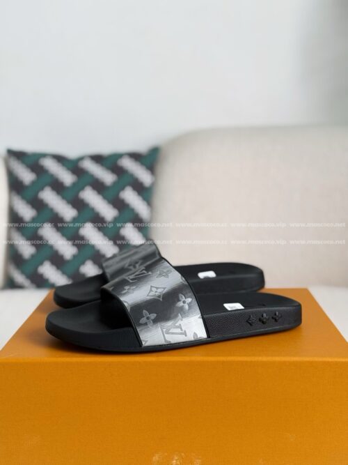 「#3934」LOUIS VUITTON SLIPPERS