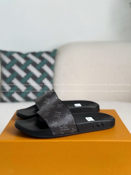 「#3940」LOUIS VUITTON SLIPPERS