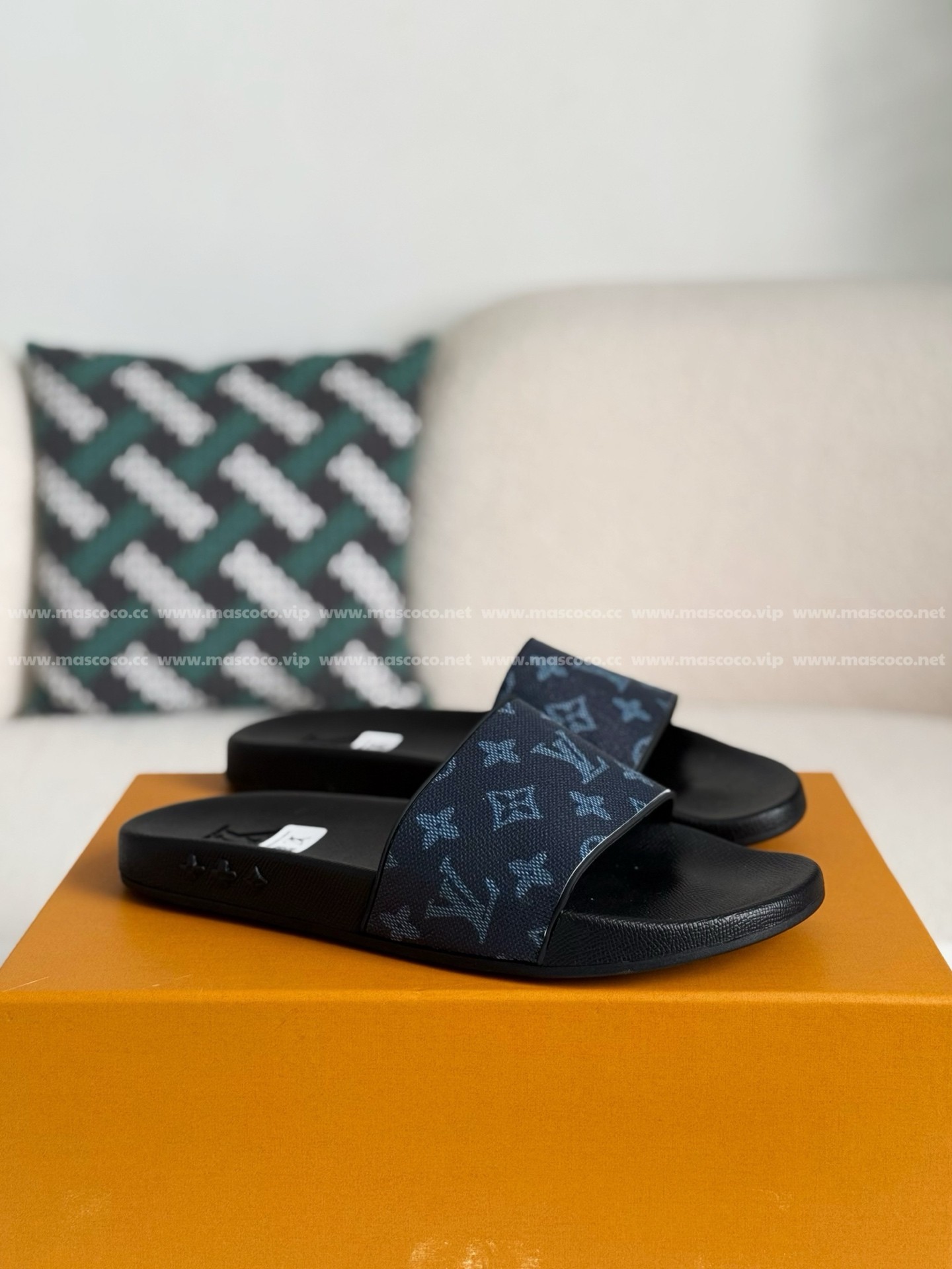 「#3941」LOUIS VUITTON SLIPPERS - 图片 2