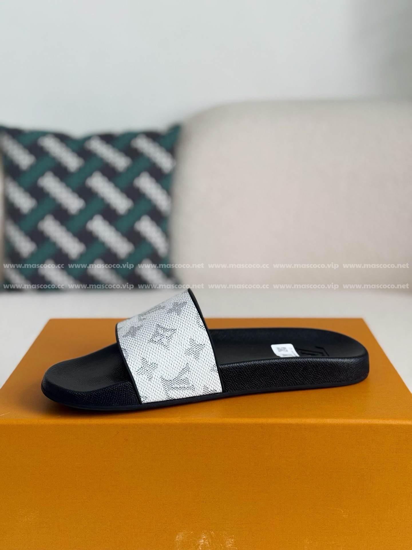 「#3946」LOUIS VUITTON SLIPPERS - 图片 4