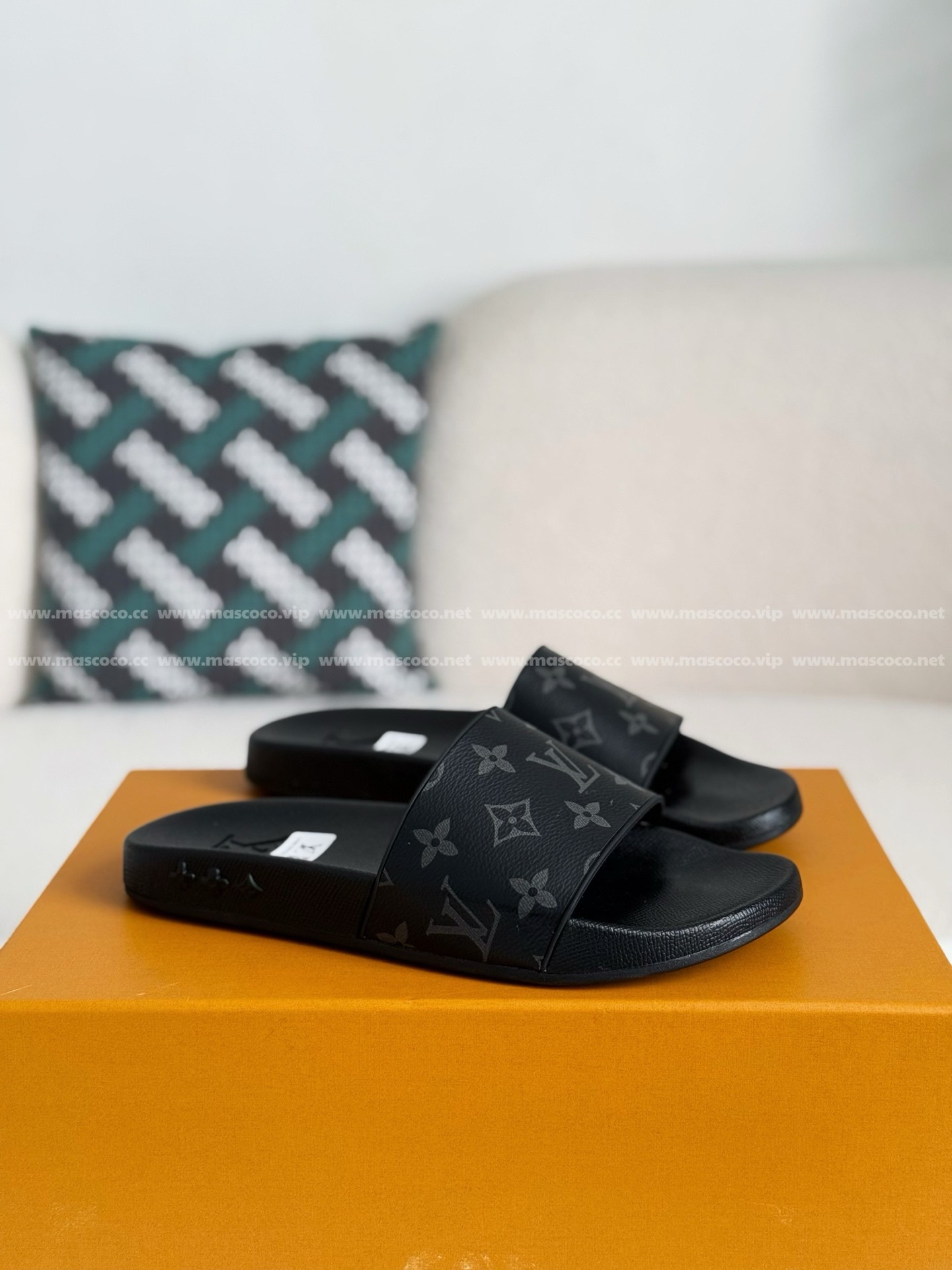 「#3948」LOUIS VUITTON SLIPPERS - 图片 2