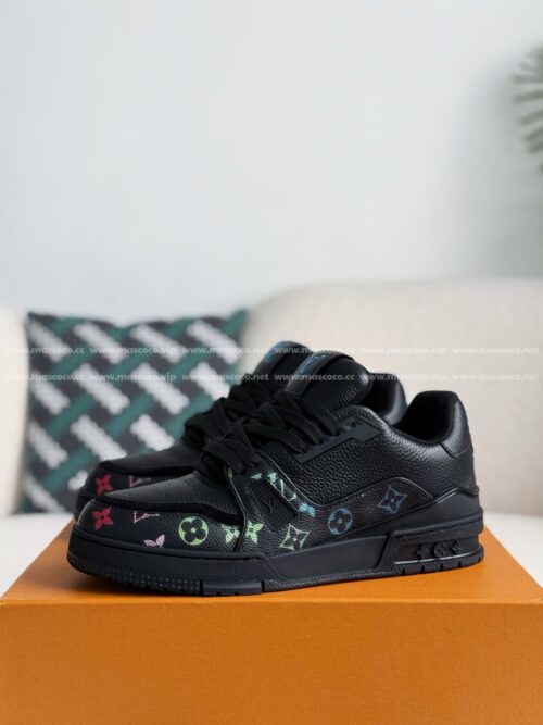 「#4042」LOUIS VUITTON TRAINER SNEAKERS