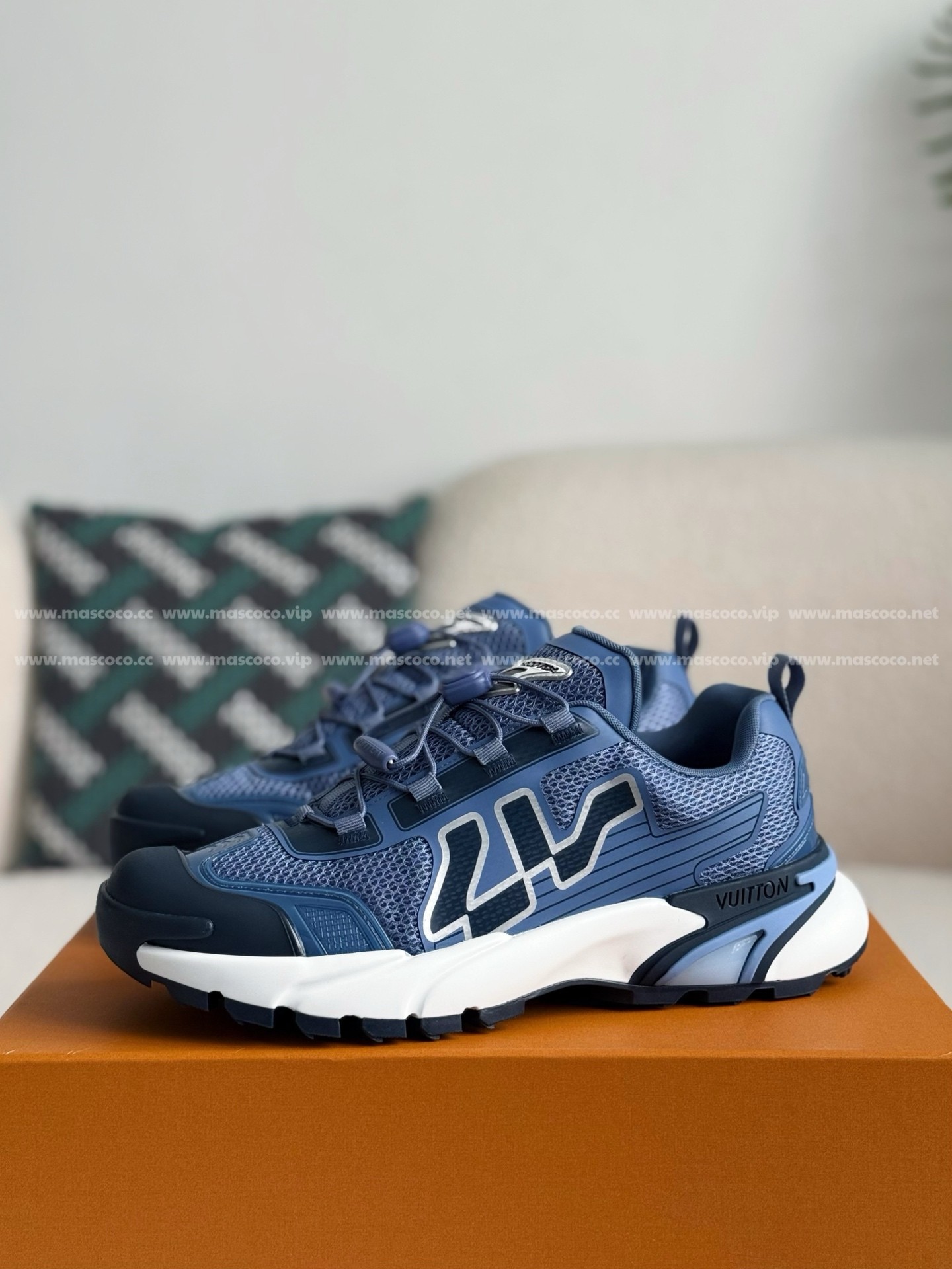 「#4045」LOUIS VUITTON RUNNER TATIC CASUAL SHOES