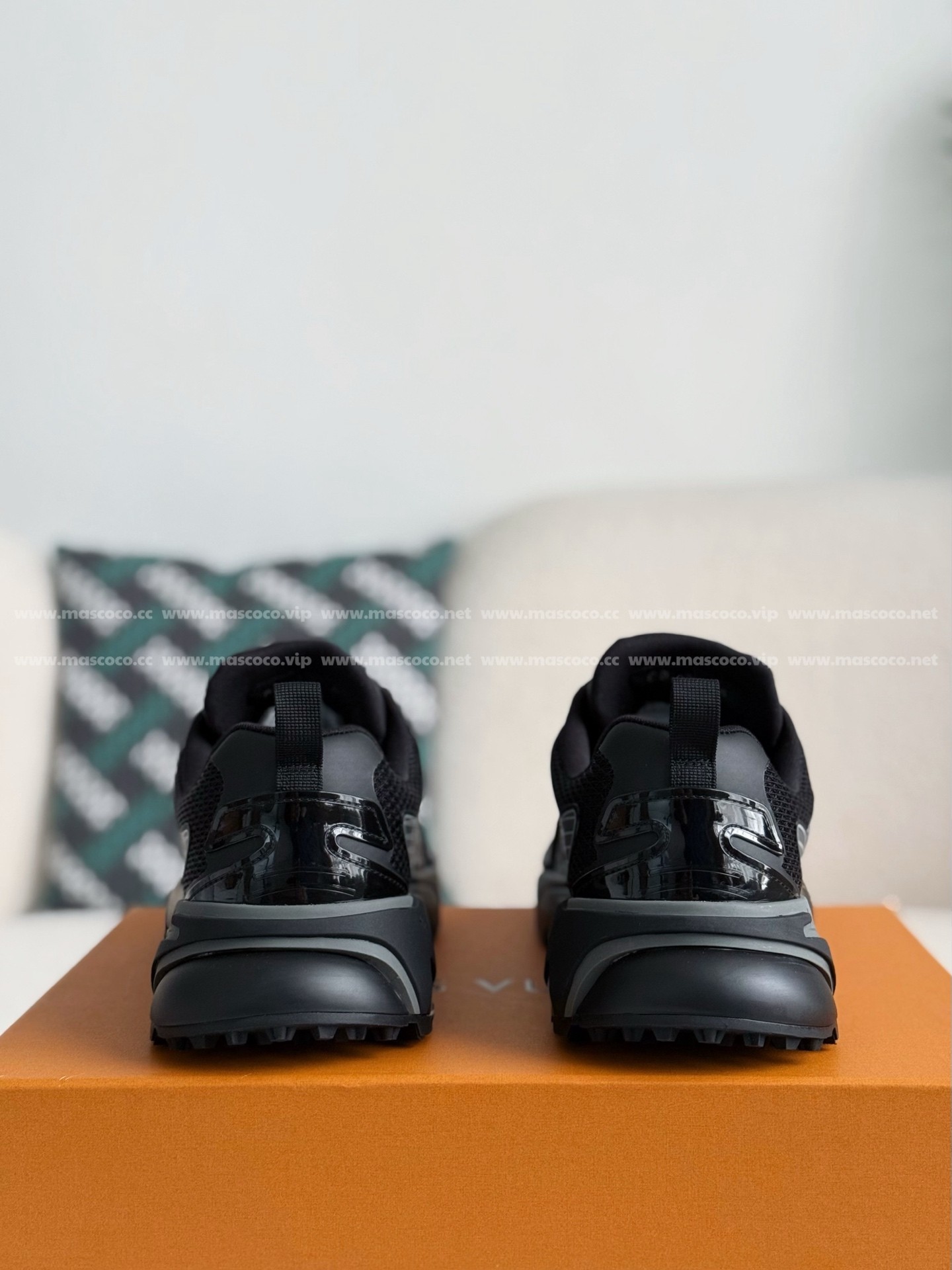 「#4047」LOUIS VUITTON RUNNER TATIC CASUAL SHOES - 图片 3