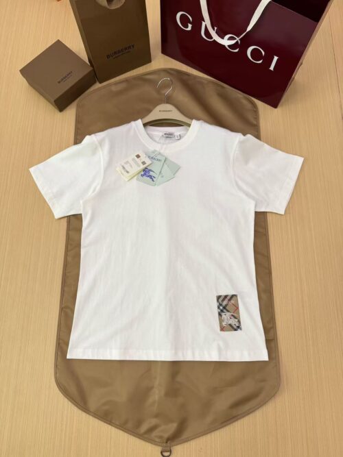 「#4479」BURBERRY hem warhorse check label short sleeves