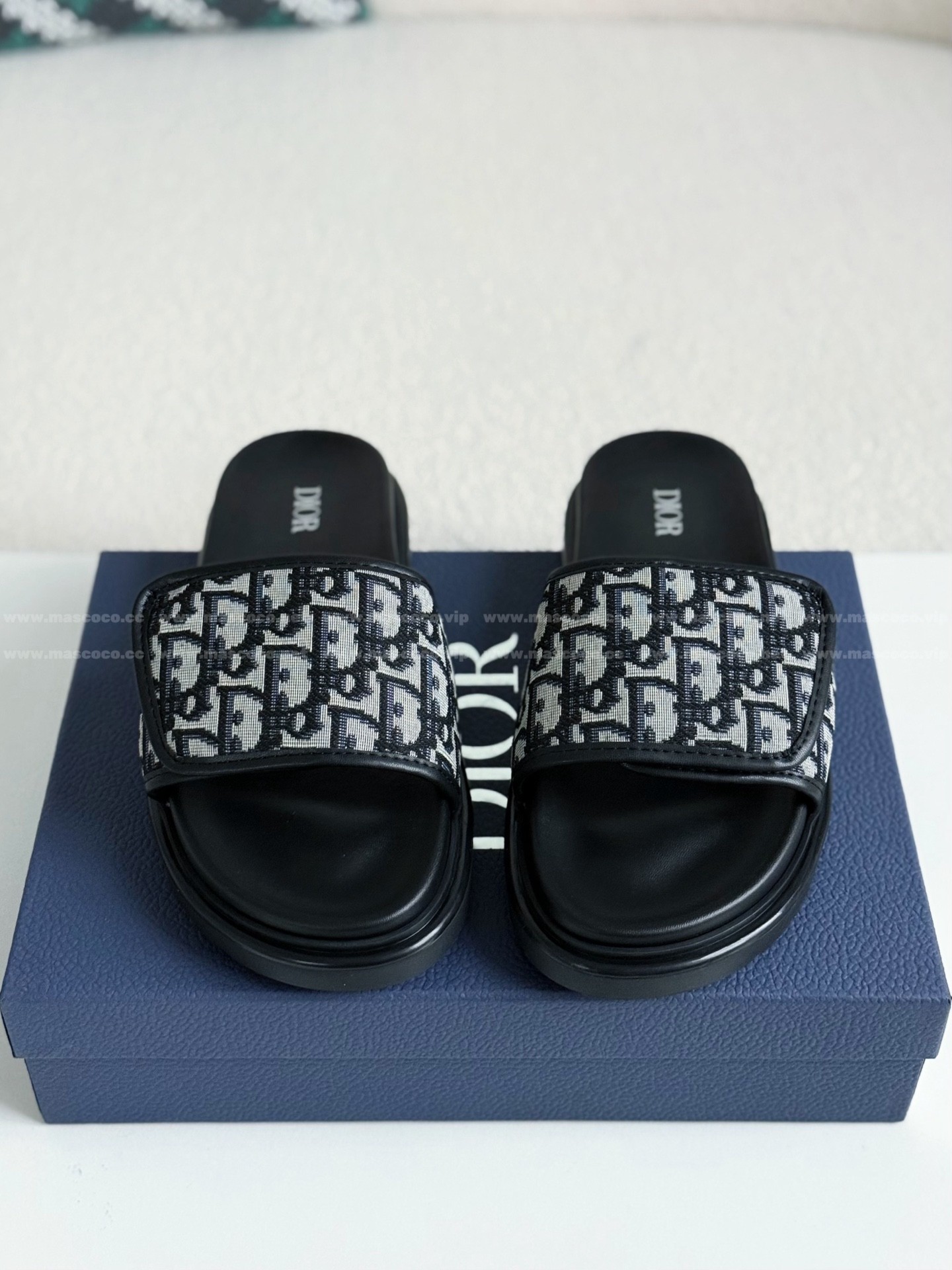 「#4498」LOUIS VUITTON SLIPPERS - 图片 3