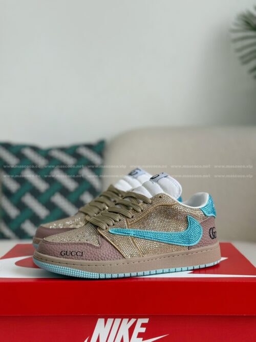 「#4532」Jordan 1 x Gucci Hand-Set Rhinestones Low Sneakers
