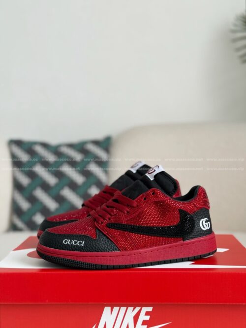 「#4536」Jordan 1 x Gucci Hand-Set Rhinestones Low Sneakers