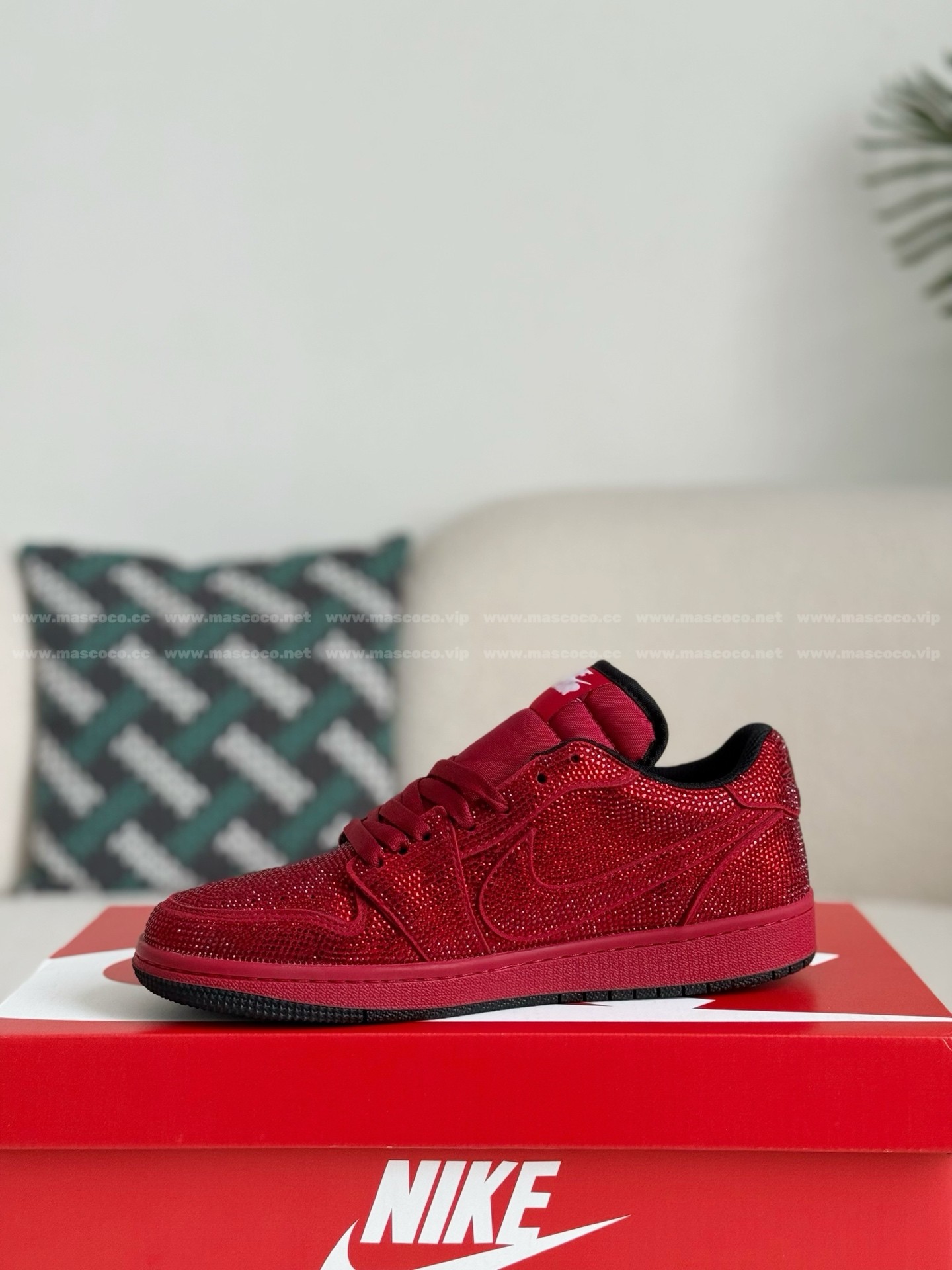 「#4545」Jordan 1 Hand-Set Rhinestones Low Sneakers - 图片 4