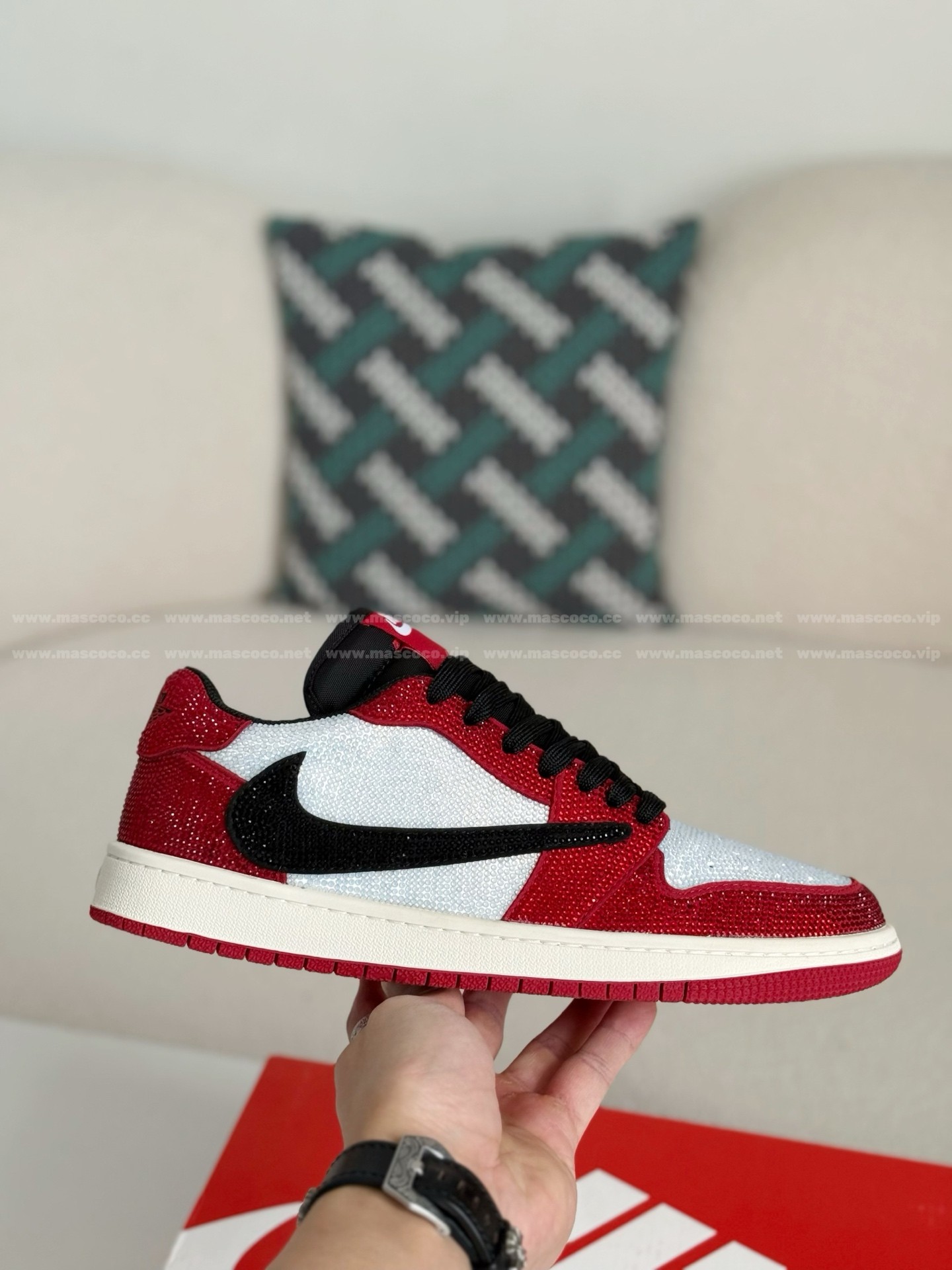 「#4547」Jordan 1 Hand-Set Rhinestones Low Sneakers - 图片 6