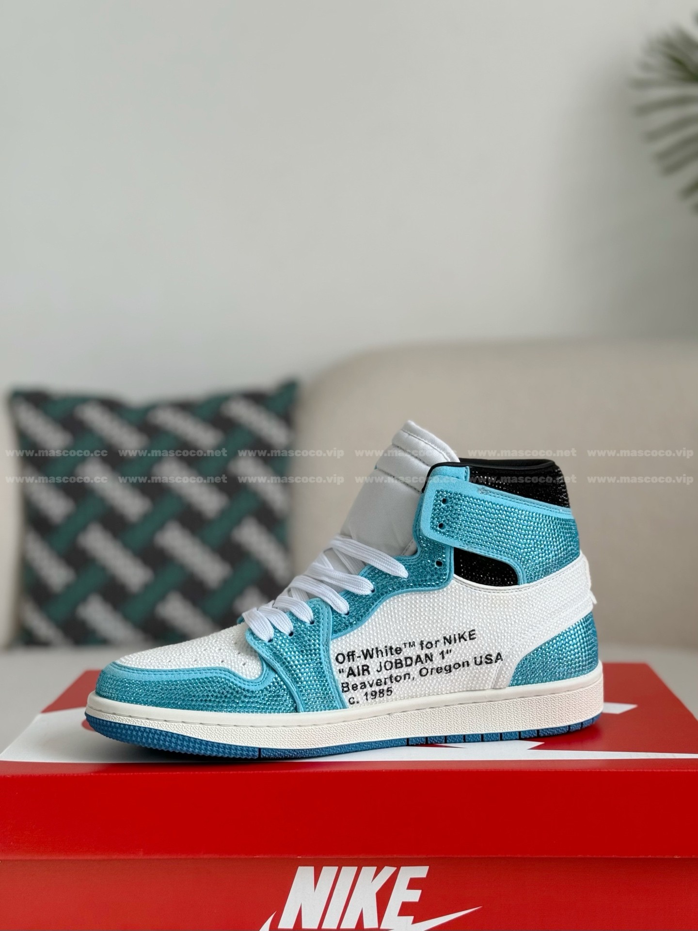 「#4551」Jordan 1 Off-white Hand-Set Rhinestones High Sneakers - 图片 4