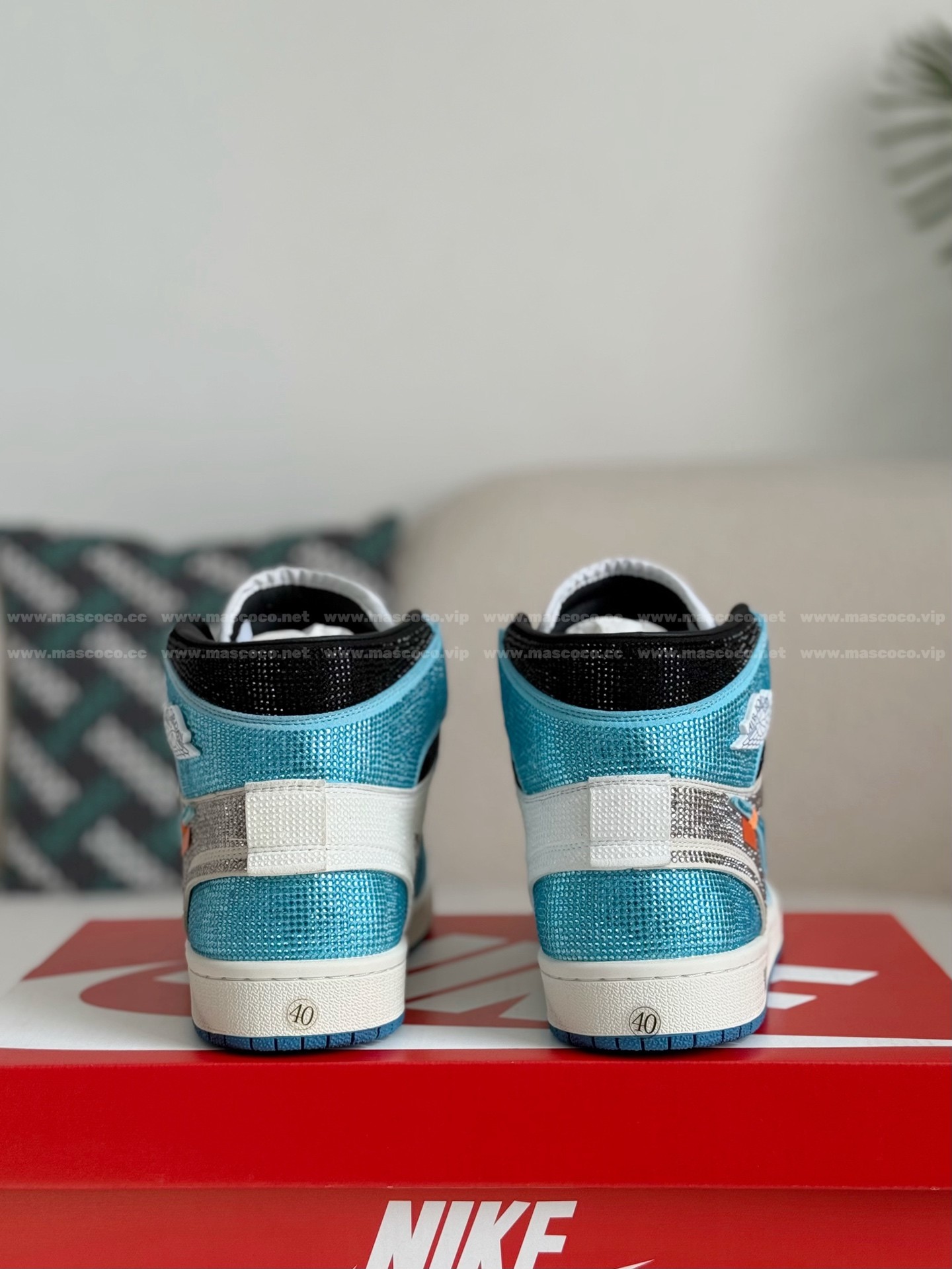 「#4551」Jordan 1 Off-white Hand-Set Rhinestones High Sneakers - 图片 3