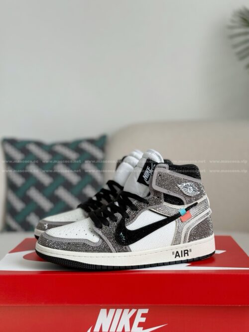 「#4552」Jordan 1 Off-white Hand-Set Rhinestones High Sneakers