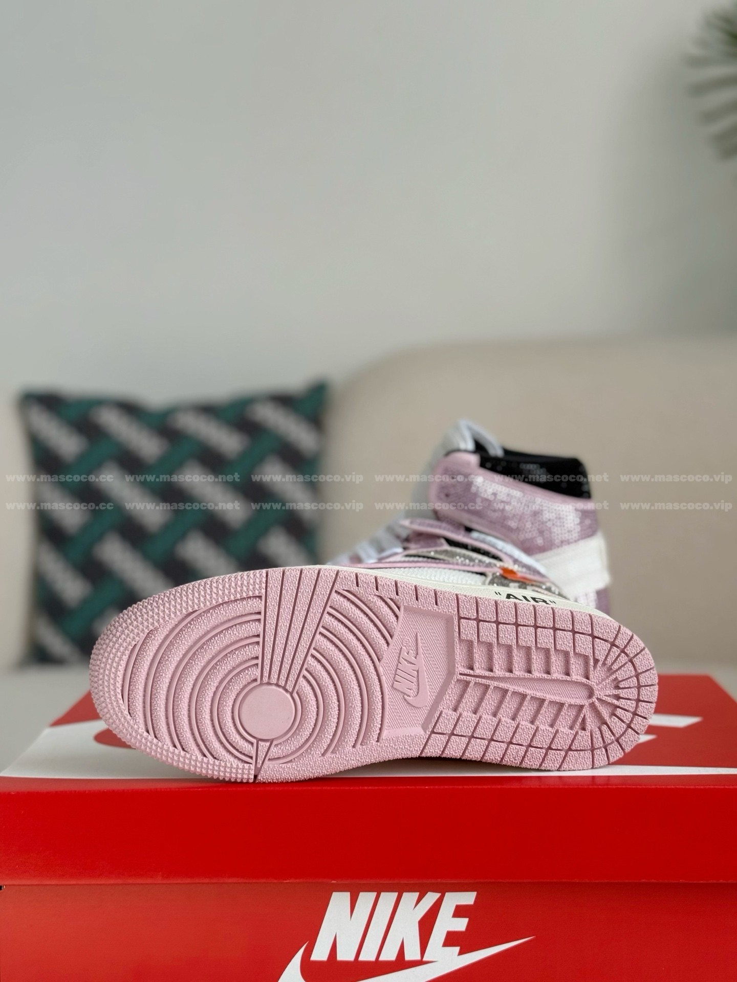 「#4553」Jordan 1 Off-white Hand-Set Rhinestones High Sneakers - 图片 5