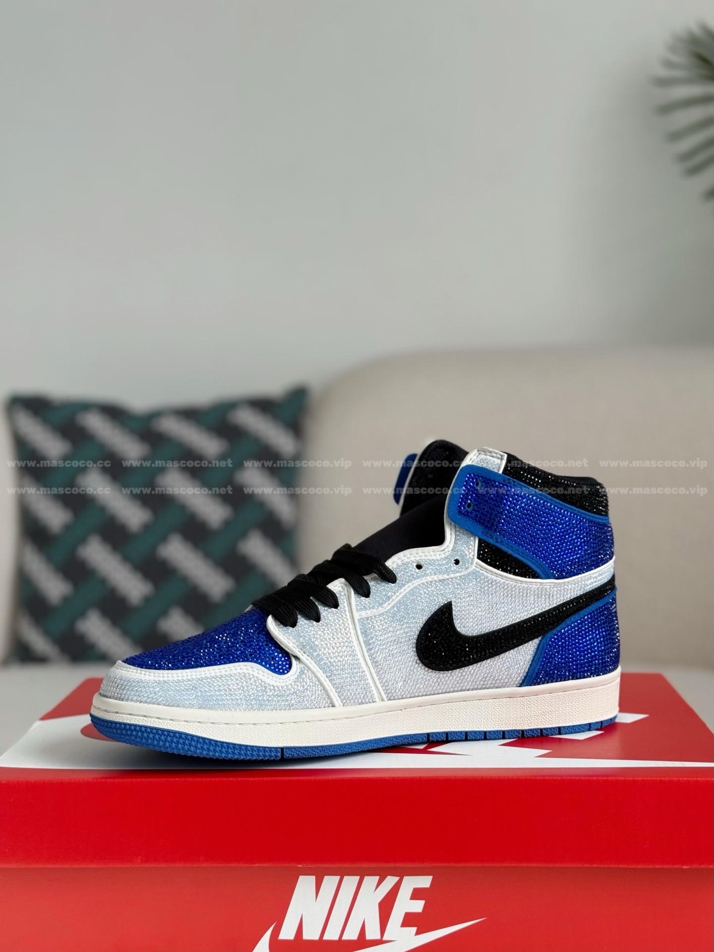 「#4558」Jordan 1 Hand-Set Rhinestones High Sneakers - 图片 4