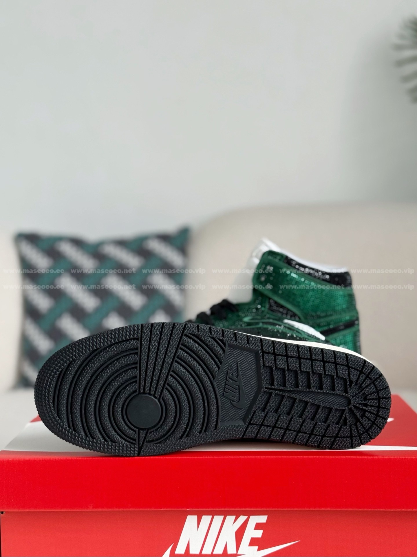 「#4563」Jordan 1 Hand-Set Rhinestones High Sneakers - 图片 5