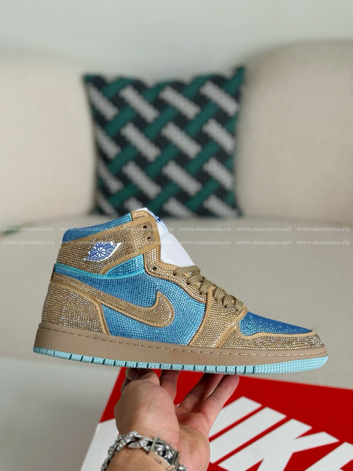 「#4575」Jordan 1 Hand-Set Rhinestones High Sneakers - 图片 6