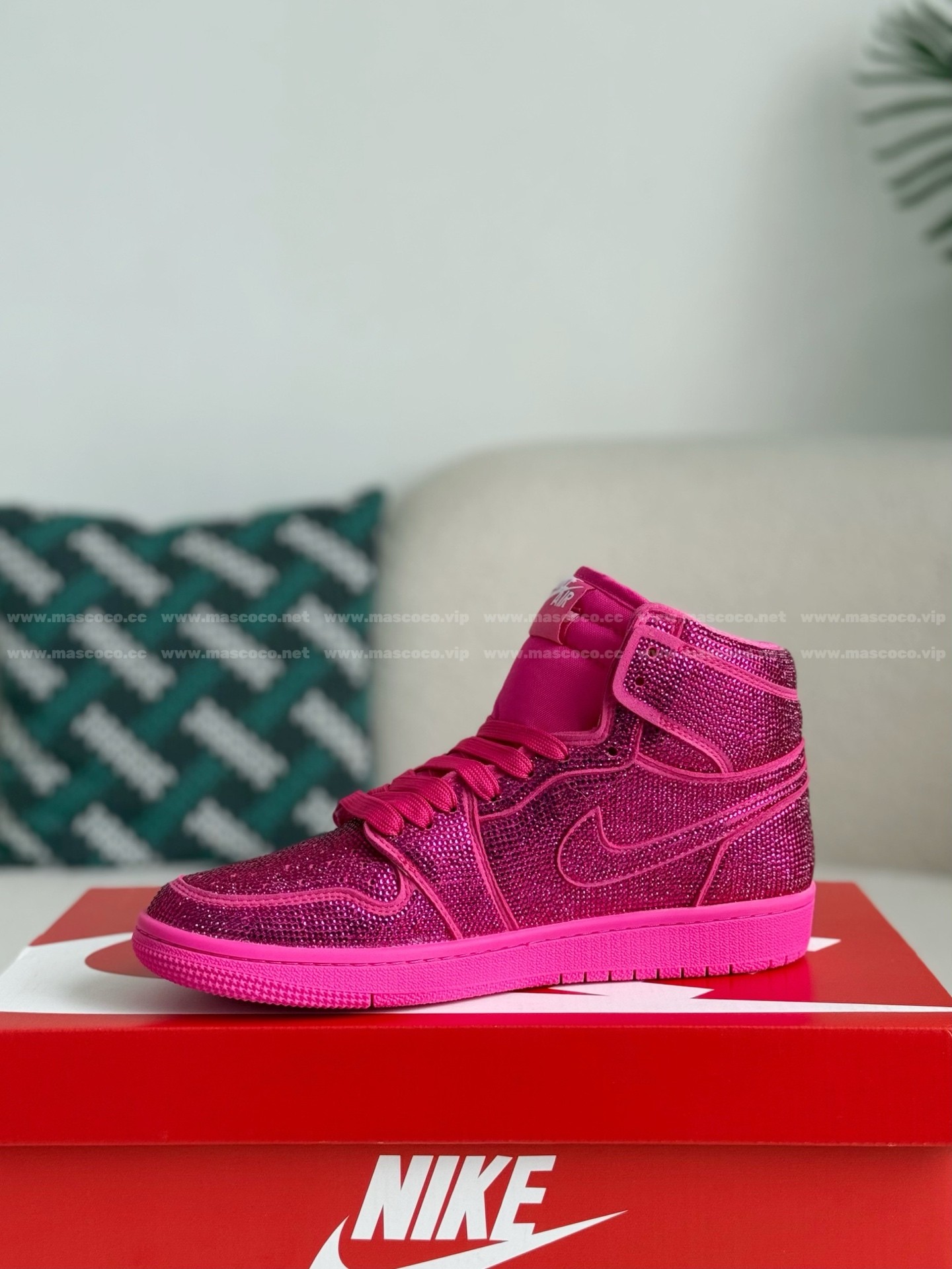 「#4577」Jordan 1 Hand-Set Rhinestones High Sneakers - 图片 4