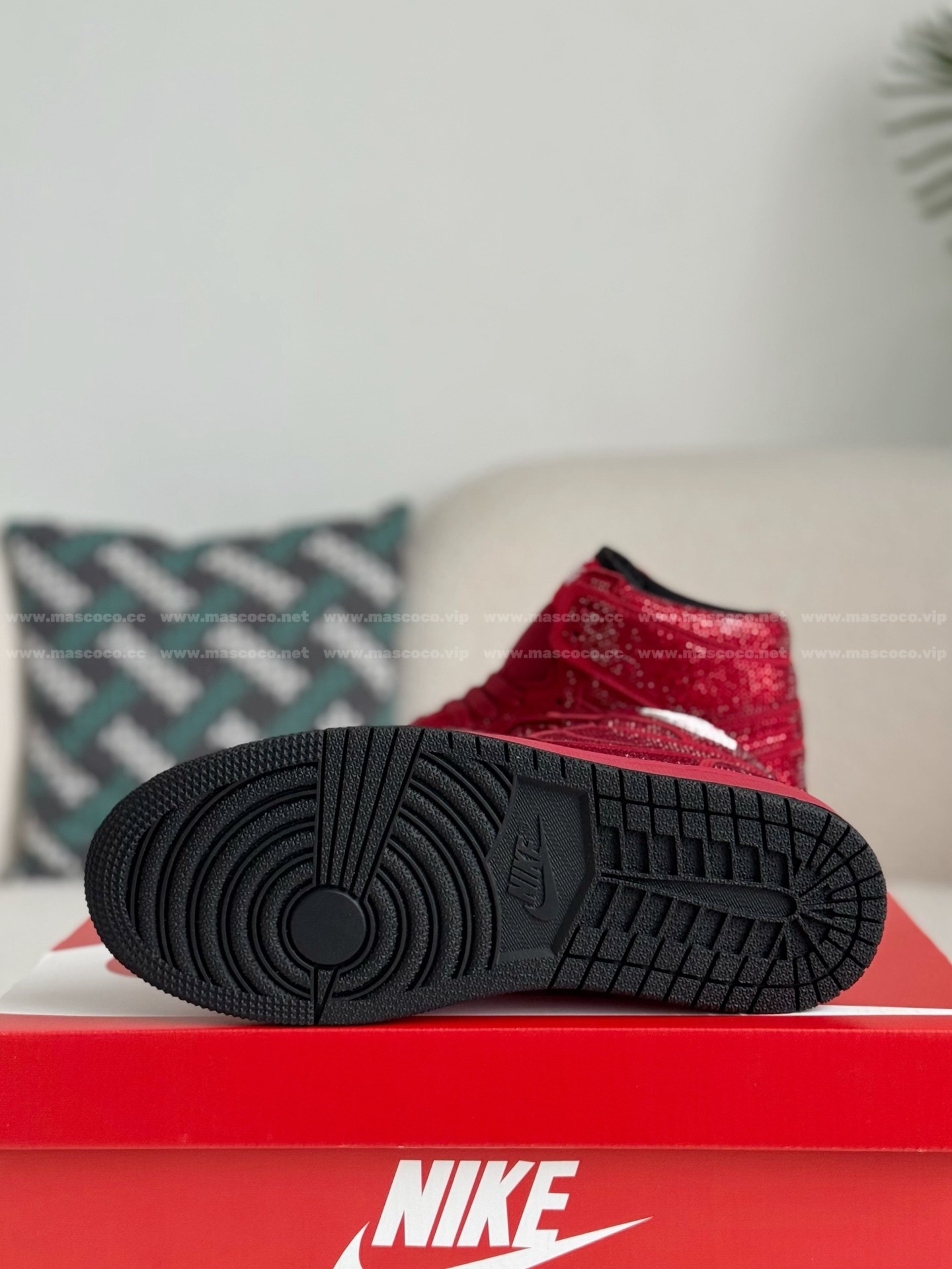 「#4579」Jordan 1 Hand-Set Rhinestones High Sneakers - 图片 5