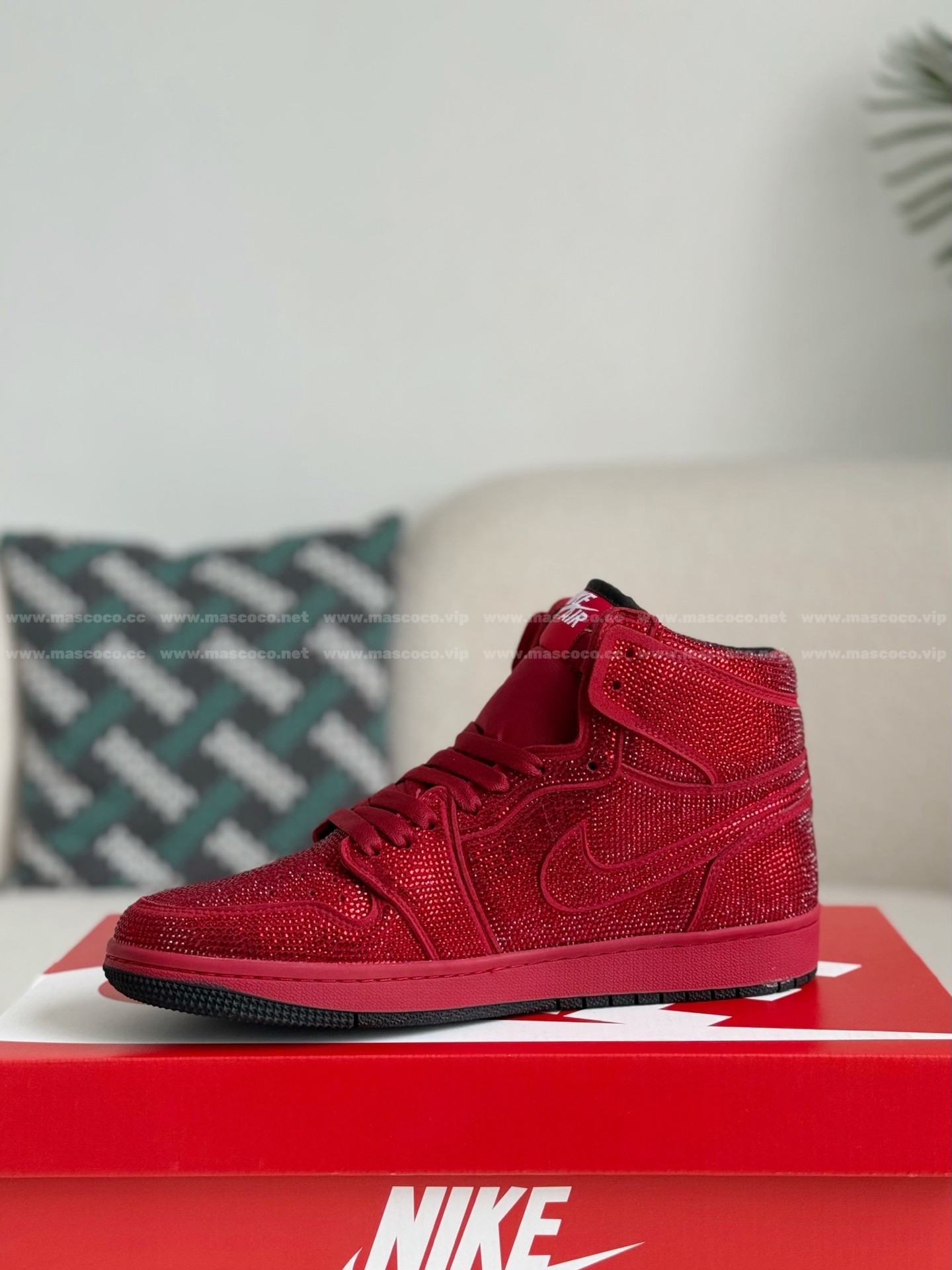 「#4579」Jordan 1 Hand-Set Rhinestones High Sneakers - 图片 4
