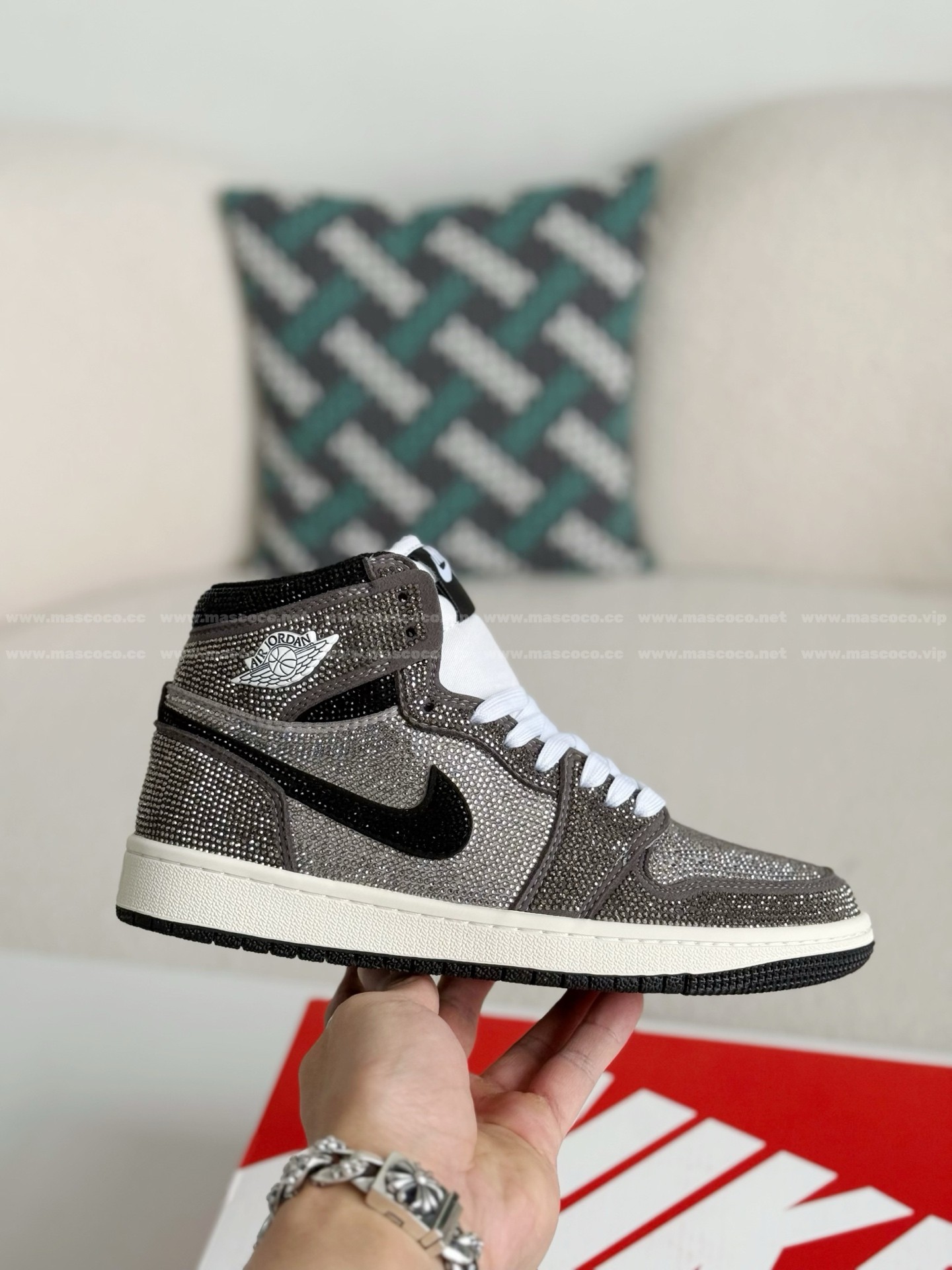 「#4583」Jordan 1 Hand-Set Rhinestones High Sneakers - 图片 6