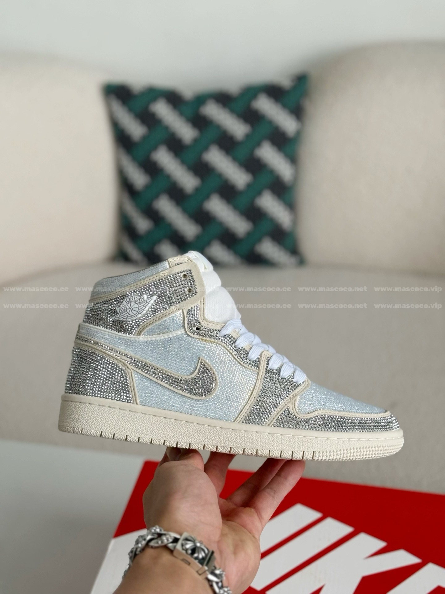 「#4585」Jordan 1 Hand-Set Rhinestones High Sneakers - 图片 6