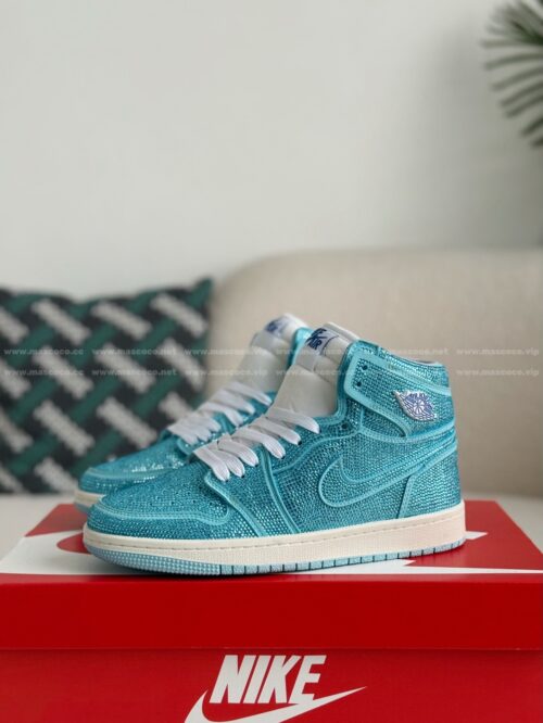 「#4586」Jordan 1 Hand-Set Rhinestones High Sneakers