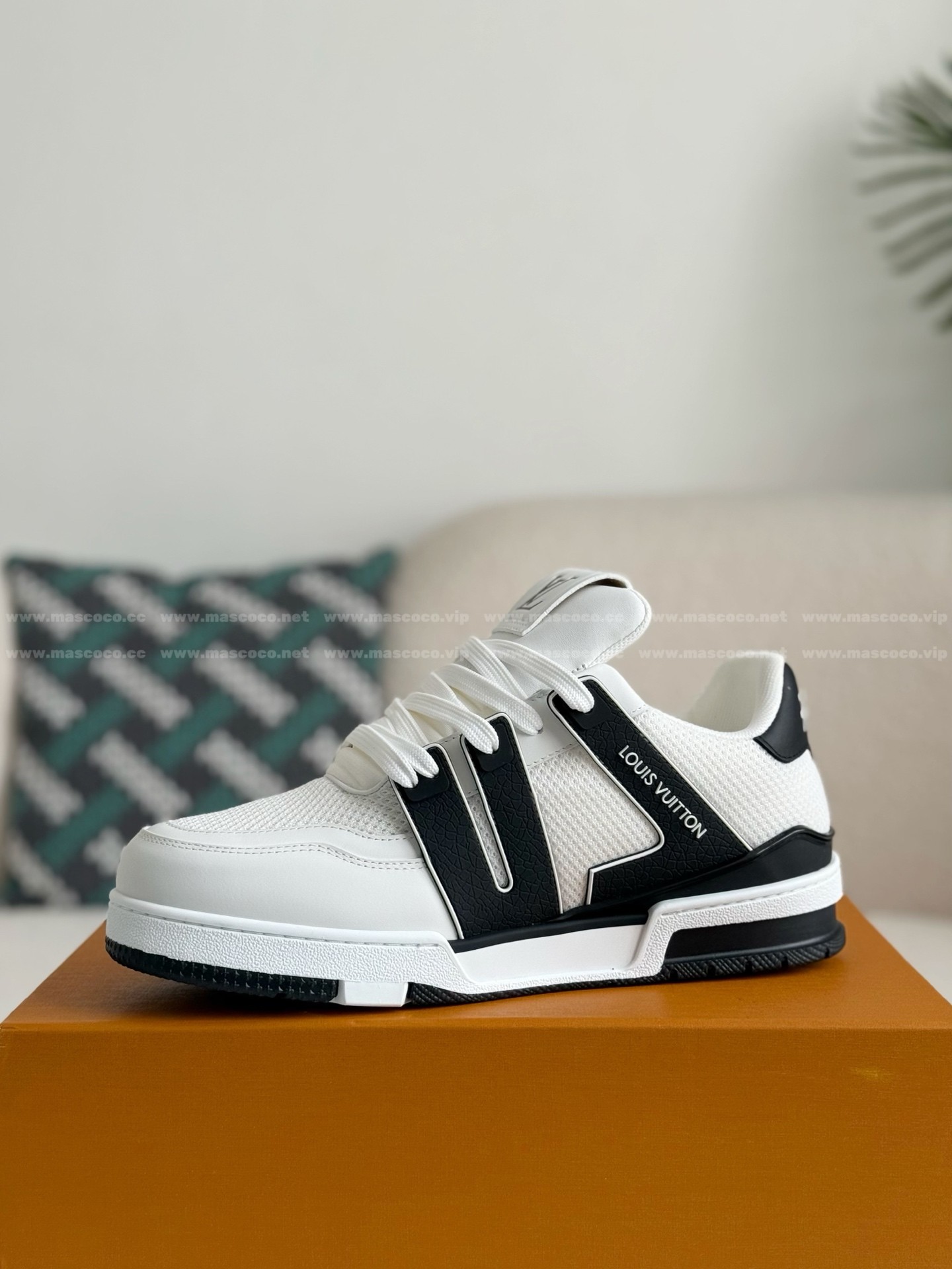 「#4648」LOUIS VUITTON TRAINER SNEAKERS - 图片 4