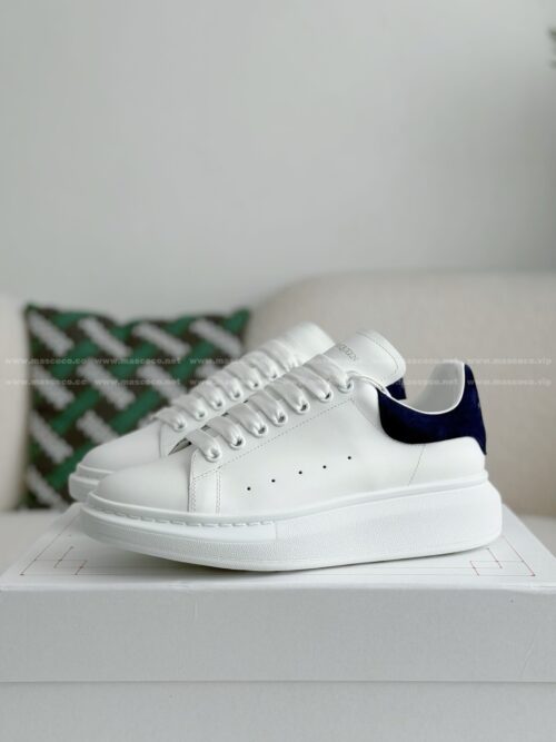 「#4737」Alexander McQueen MQ Dark blue velvet tail Sneakers