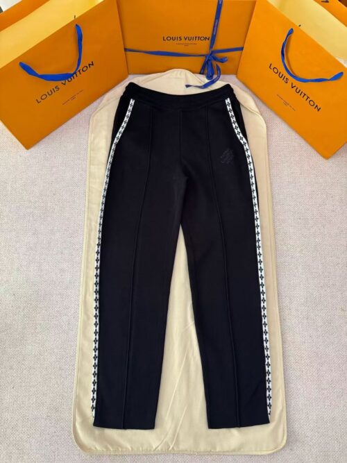 「#4749」Louis Vuitton SS25 sheep wool knitted preppy trousers