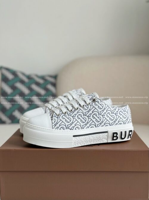「#4836」Burberry Low Cut Casual Sports Shoes
