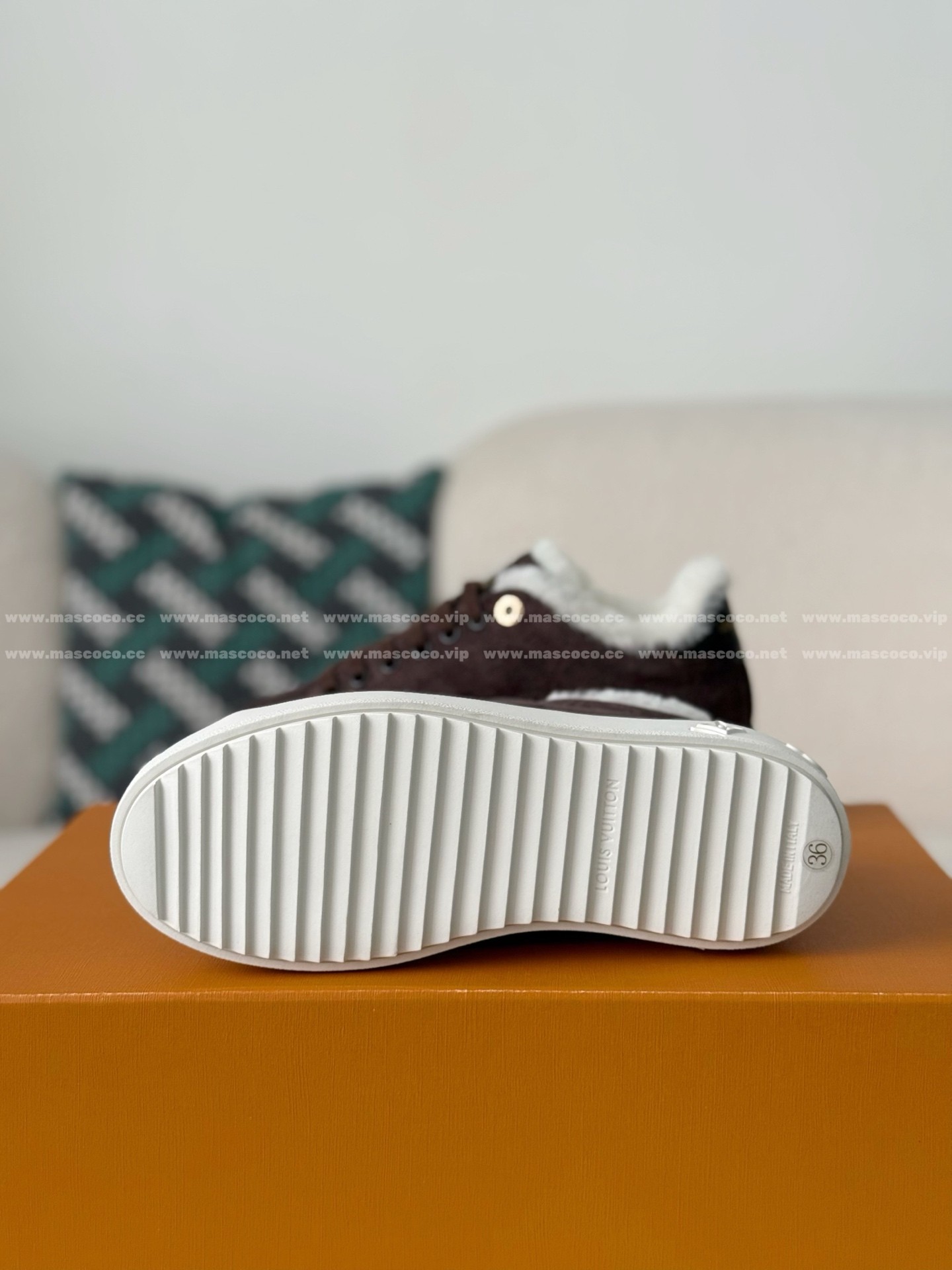 「#5147」Louis Vuitton Time Out Suede Sneakers - 图片 5