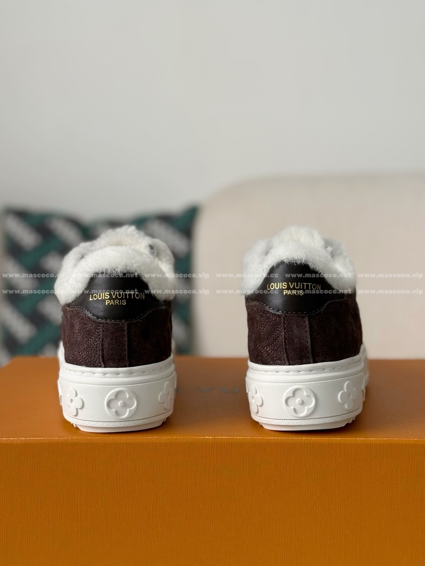 「#5147」Louis Vuitton Time Out Suede Sneakers - 图片 3
