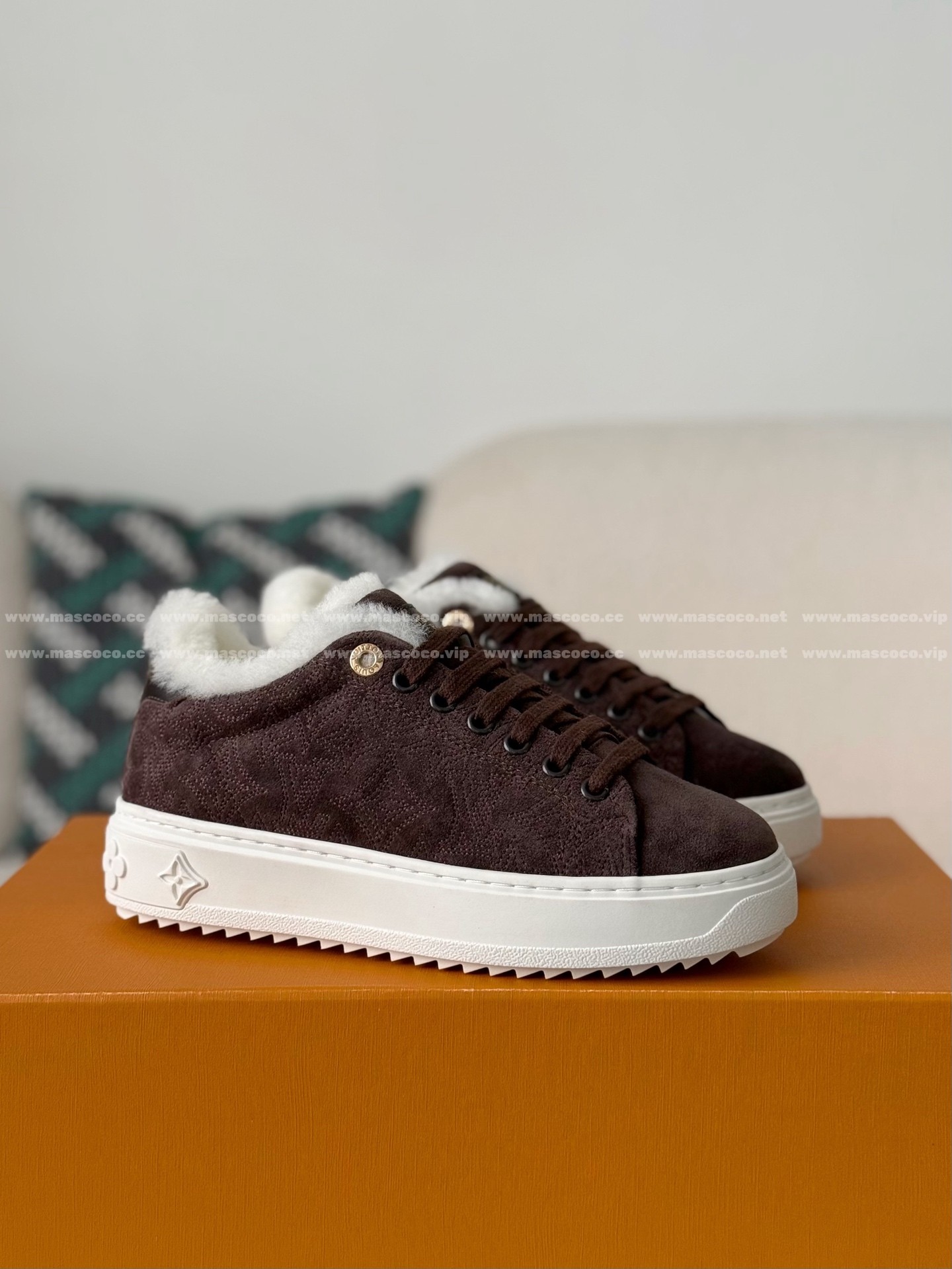 「#5147」Louis Vuitton Time Out Suede Sneakers - 图片 2