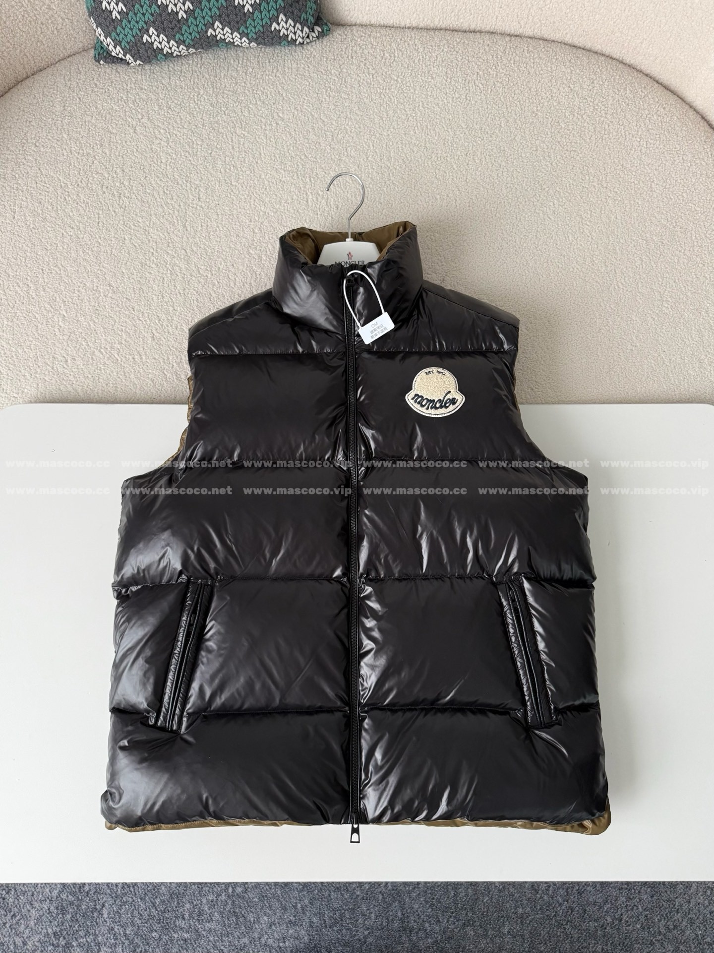 「#5164」Moncler Lipsi Down Logo Sleeveless Down Jacket