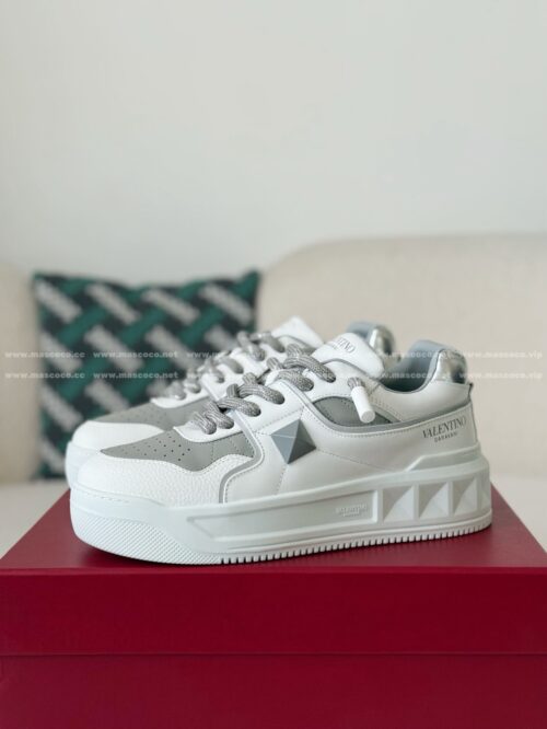 「#5177」Valentino One Stud Sneakers