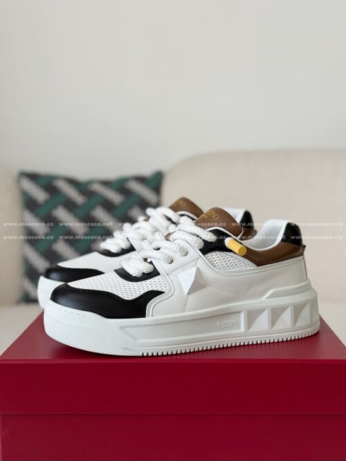 「#5178」Valentino One Stud Sneakers