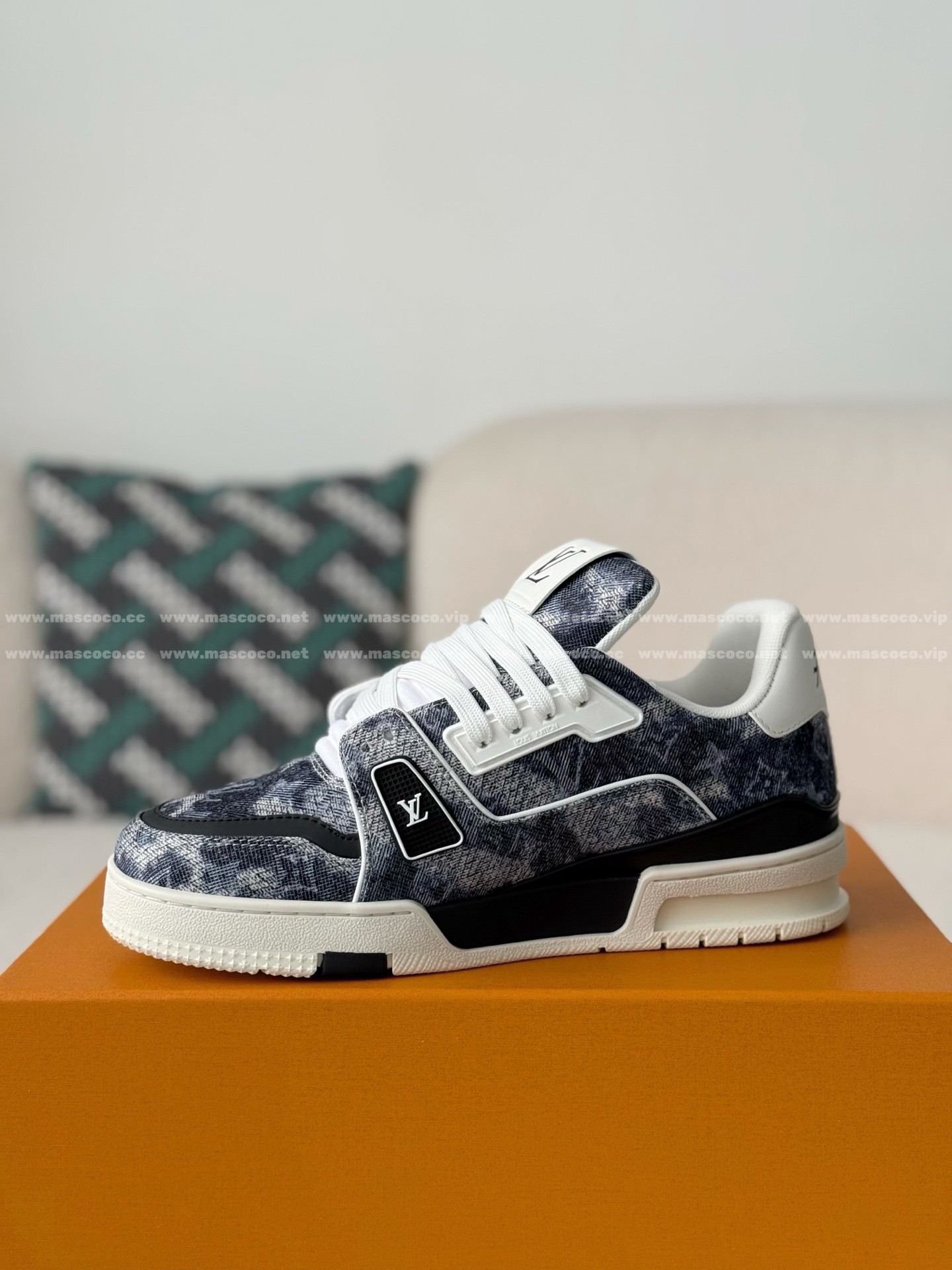 「#5202」LOUIS VUITTON TRAINER SNEAKERS - 图片 4