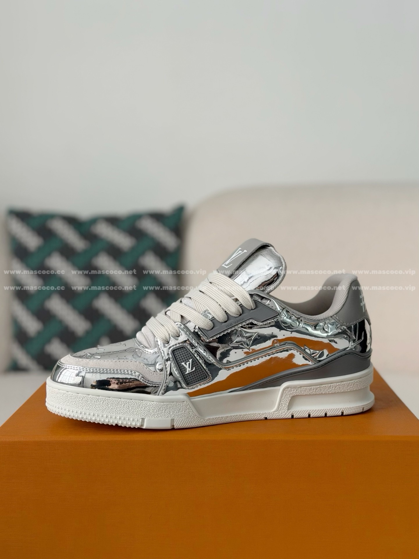 「#5242」LOUIS VUITTON TRAINER SNEAKERS - 图片 4