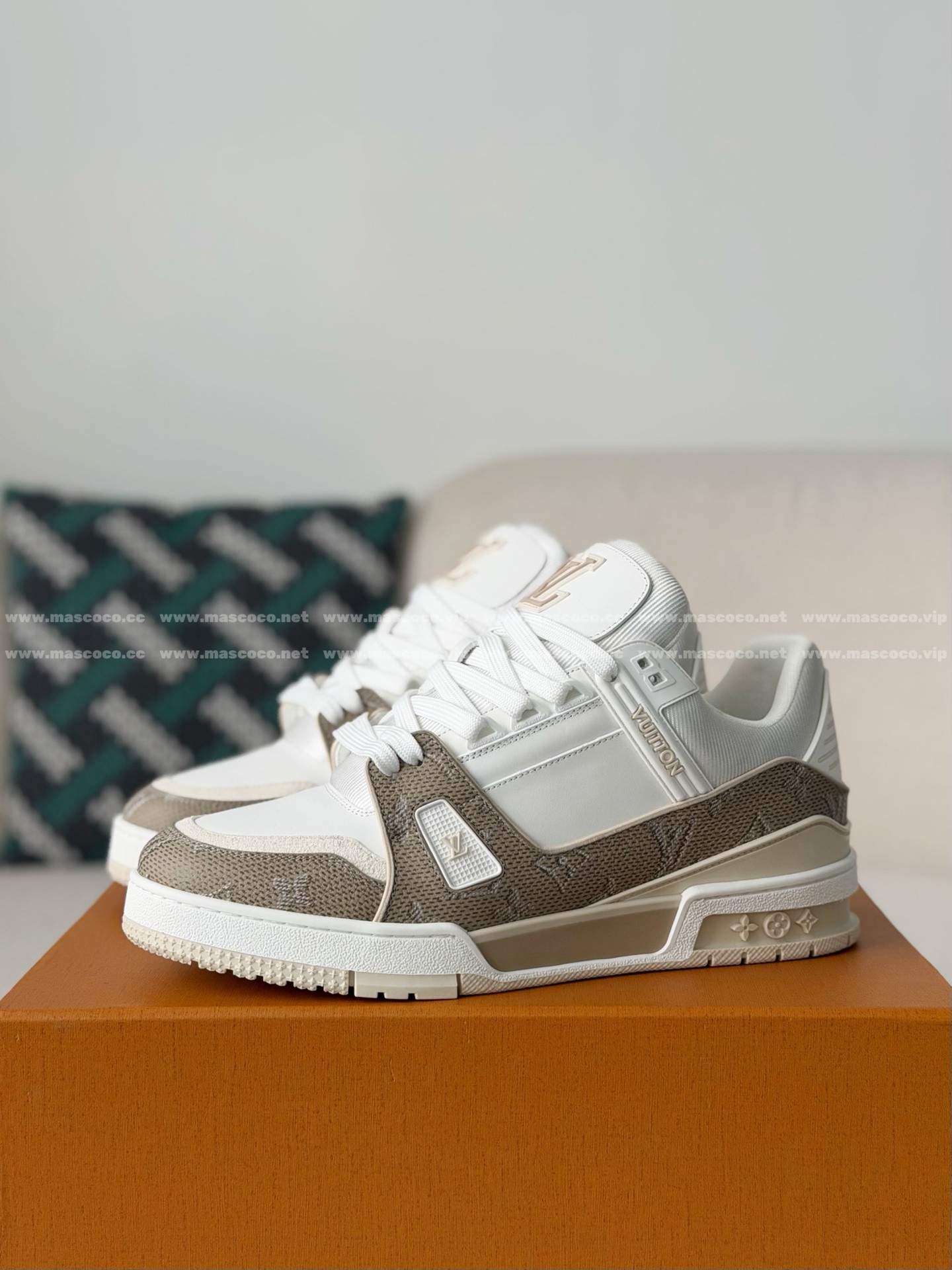 「#5364」LOUIS VUITTON TRAINER SNEAKERS