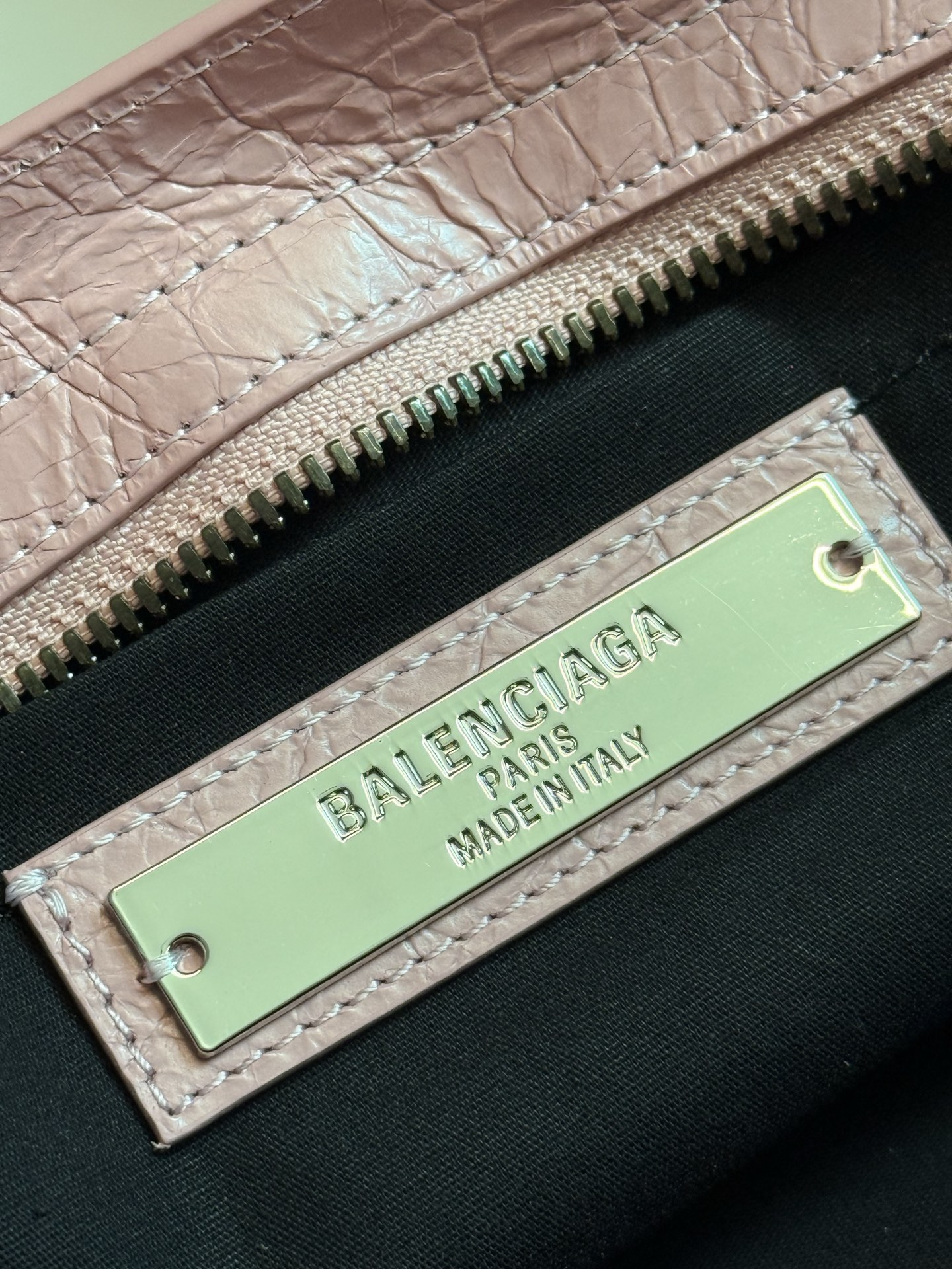 Balenciaga - Le City - Image 7